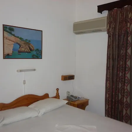 Miramare Szálloda Lakí
